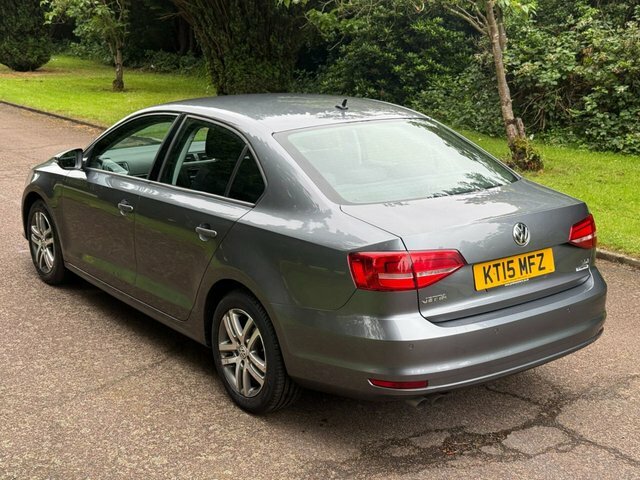 Volkswagen Jetta Bluemotion Technology Tdi  #52
