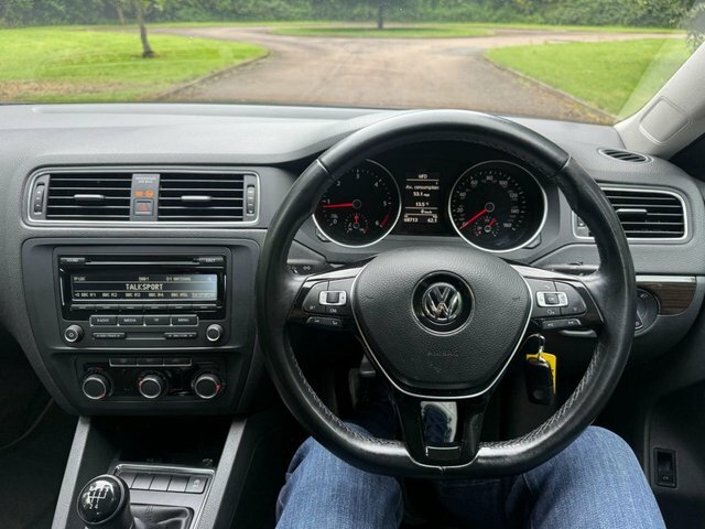 Volkswagen Jetta Bluemotion Technology Tdi  #26