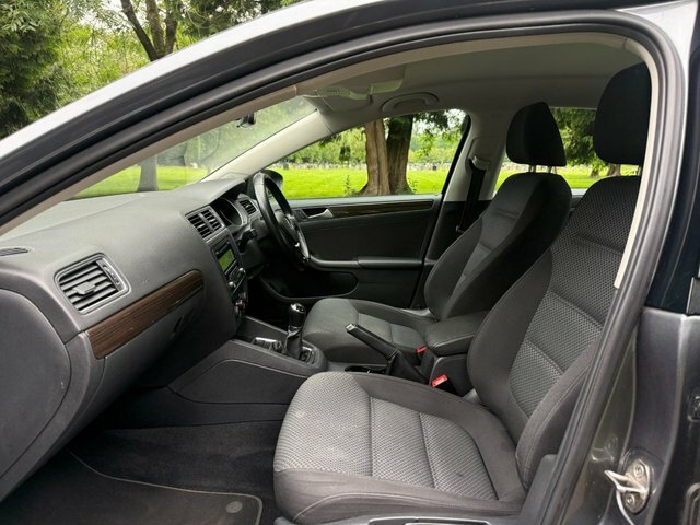 Volkswagen Jetta Bluemotion Technology Tdi  #13