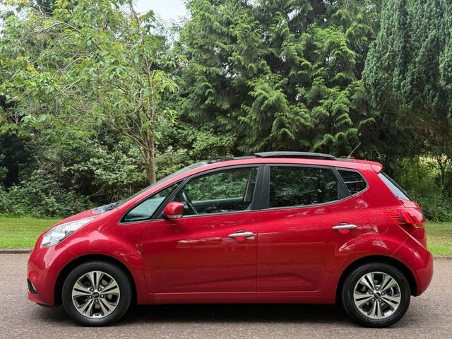 Kia Venga Crdi 4 Mpv Red #5