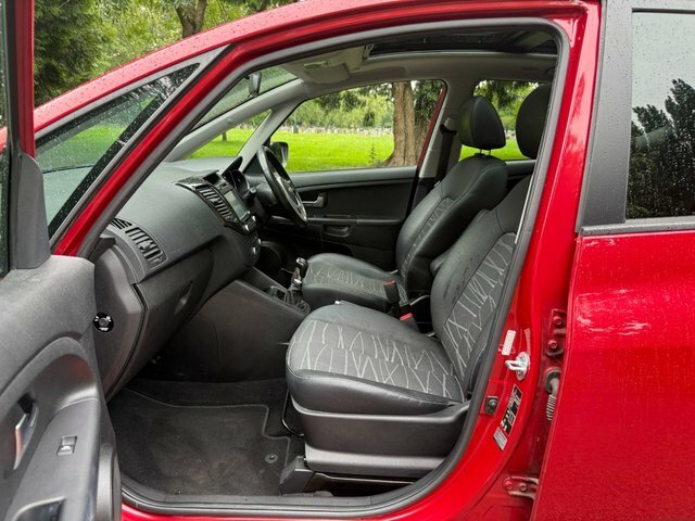 Kia Venga 1.6 3 Euro 6 Ss Black #13