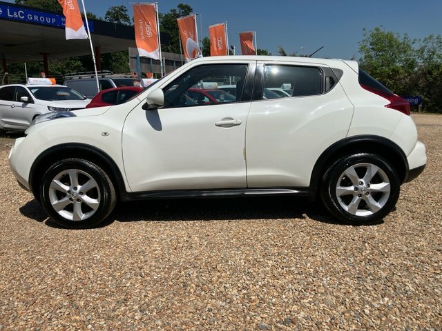 Nissan Juke 1.6 Acenta 1 Owner From New - 14 Services Re White #6