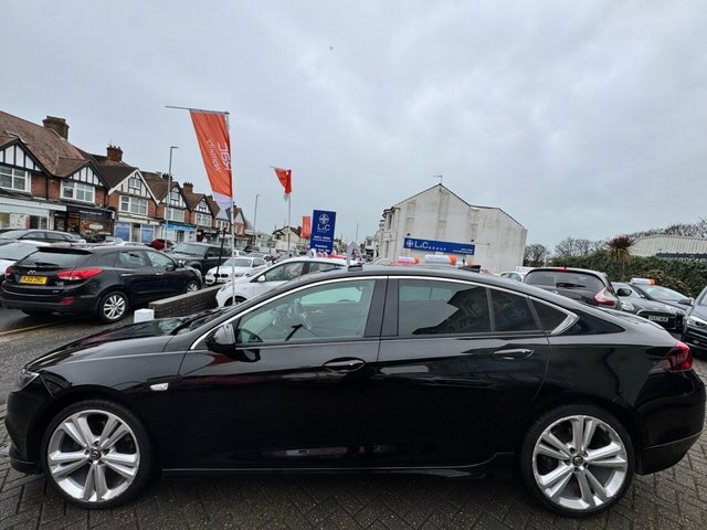 Vauxhall Insignia 2.0 Turbo D Blueinjection Sri VX Line Nav Black #6