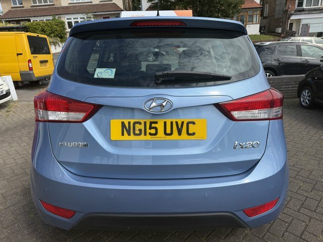 Hyundai Ix20 Premium Silver #8