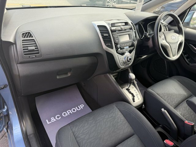 Hyundai Ix20 Premium Silver #17