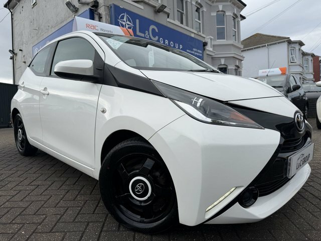 Toyota Aygo 1.0 Vvt-i X-play White