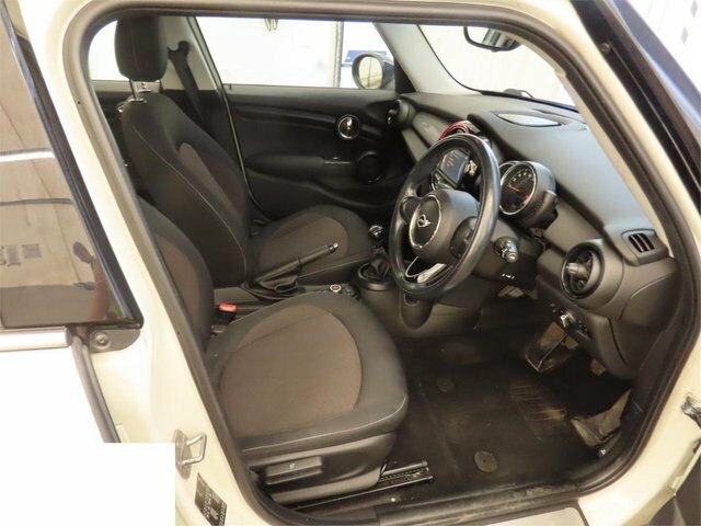Mini Hatch 1.2 One Hatchback Euro 6 S S Black #2