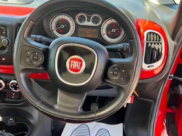 Fiat 500L 1.4 Pop Star 95 Bhp White #40