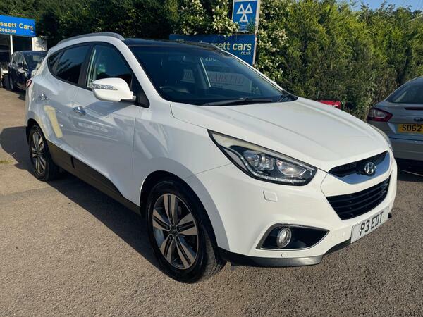 Hyundai Ix35 2.0 Crdi Premium Panorama 4Wd Euro 5 White #5