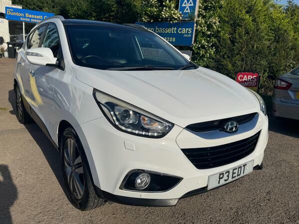 Hyundai Ix35 2.0 Crdi Premium Panorama 4Wd Euro 5 White #2