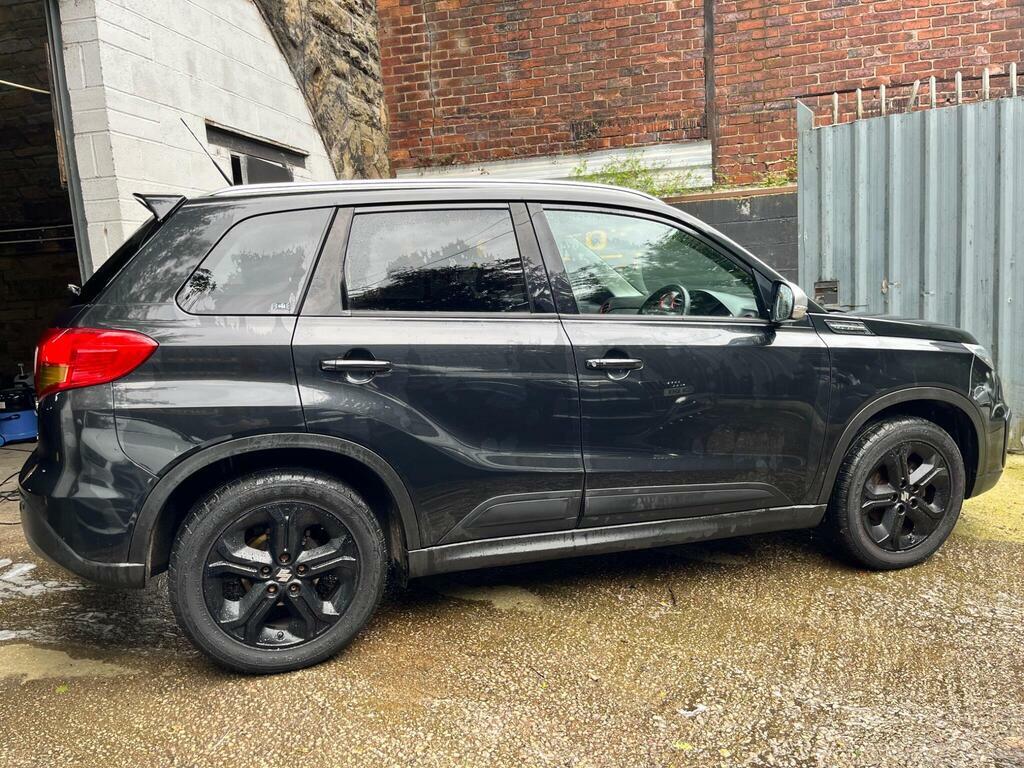 Suzuki Vitara 1.6 Sz-t White #8