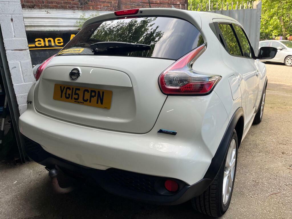Nissan Juke Suv White #12