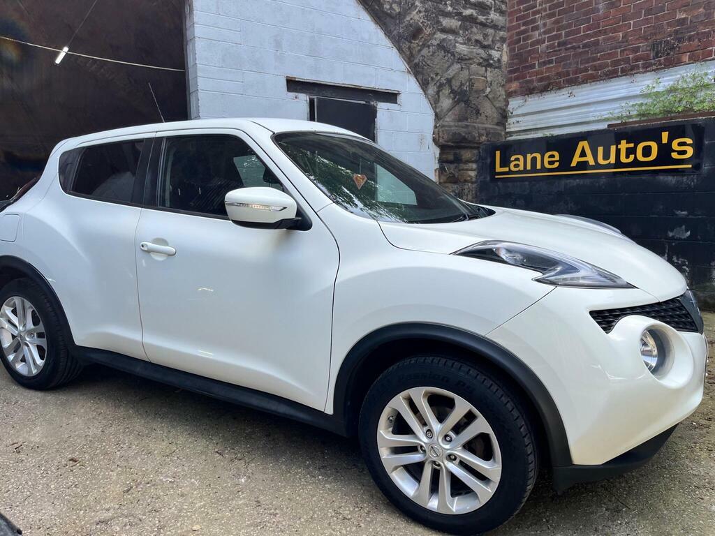 Nissan Juke Suv White #7