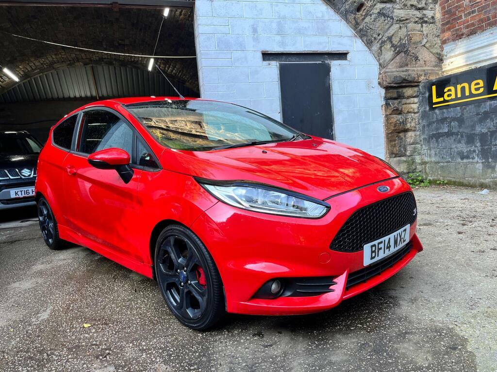 Ford Fiesta 1.6T Ecoboost St-2 Euro 5 Red