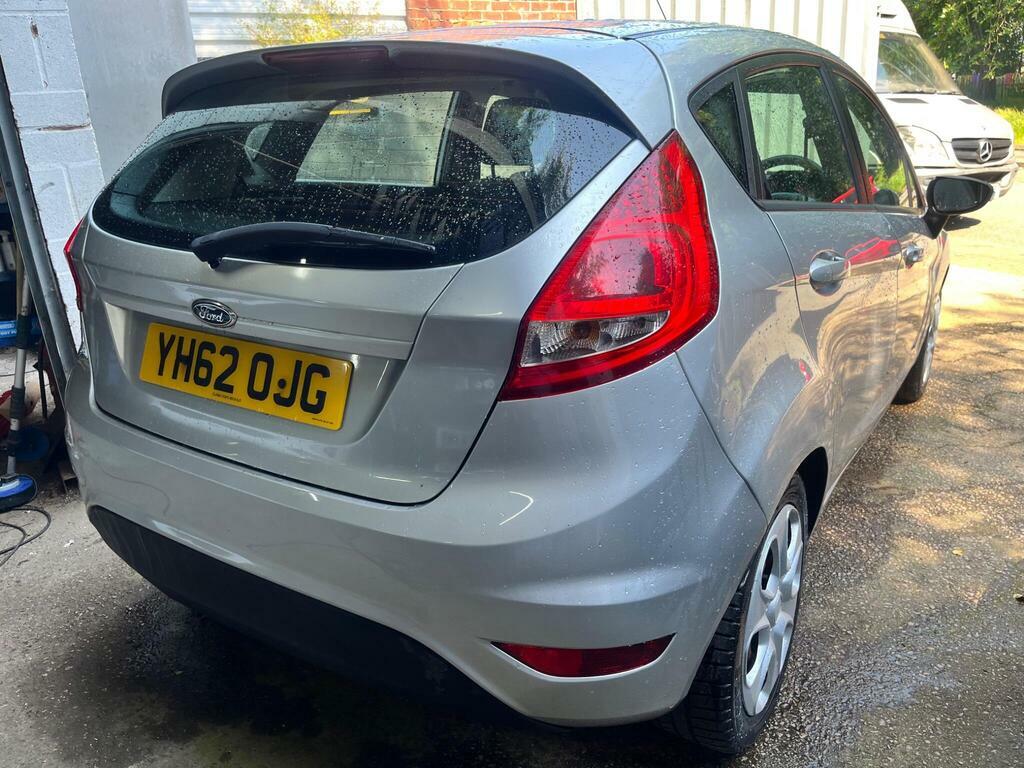 Ford Fiesta 1.6 Titanium Hatchback 134 Gkm Grey #10