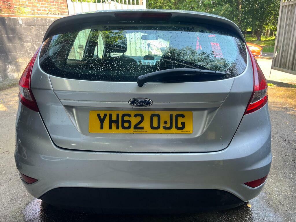 Ford Fiesta 1.6 Titanium Hatchback 134 Gkm Grey #11