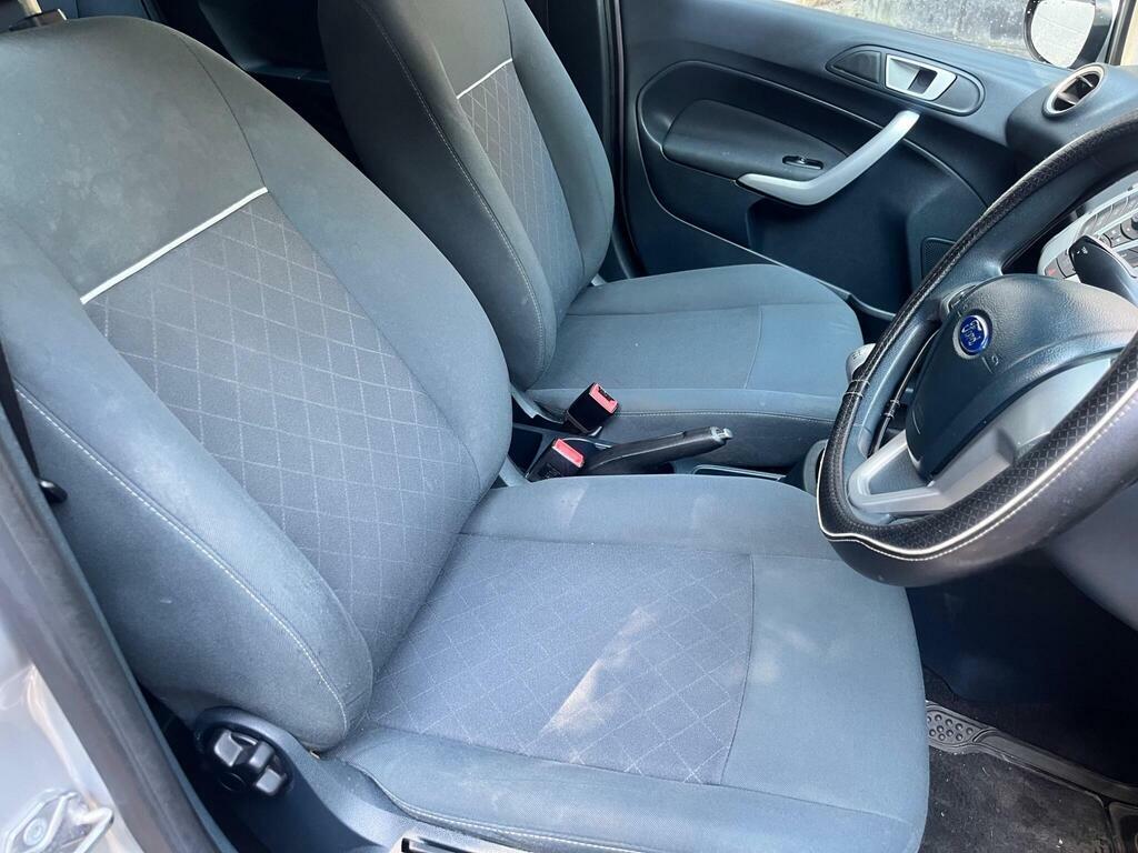 Ford Fiesta 1.6 Titanium Hatchback 134 Gkm Grey #13