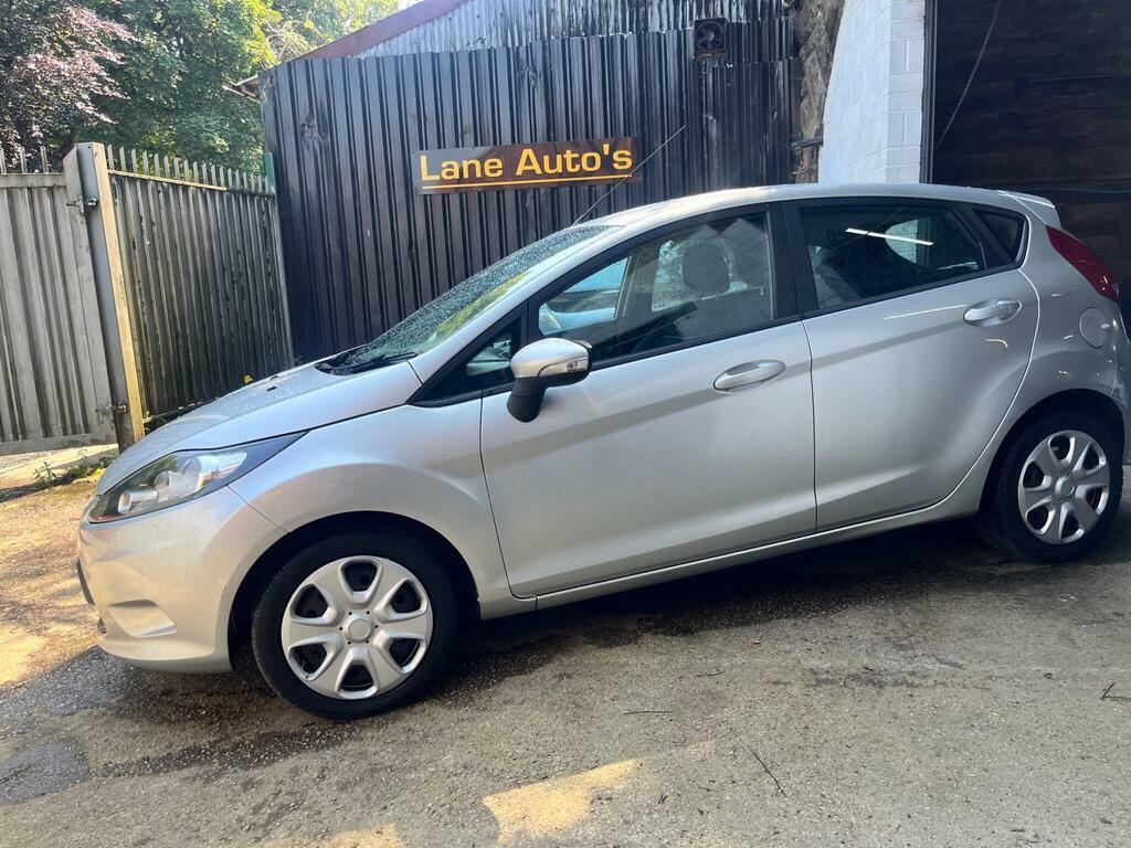Ford Fiesta 1.6 Titanium Hatchback 134 Gkm Grey #8