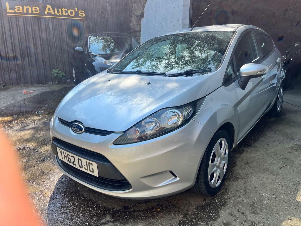 Ford Fiesta 1.25 Edge Silver #2