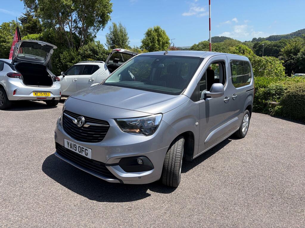 Vauxhall Combo Life 1.5 Turbo D Blueinjection Energy Mpv Au Grey #3