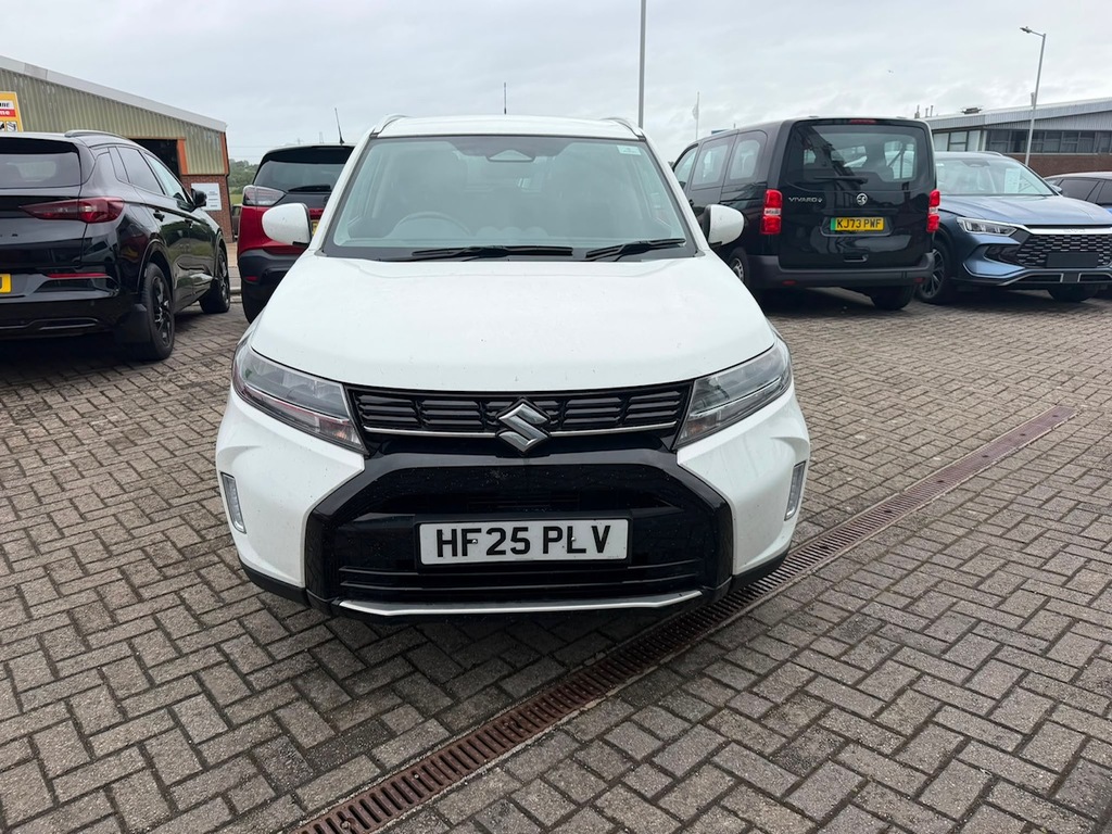 Suzuki Vitara 1.5 Motion Suv Hybrid Ags Euro 6 White #2