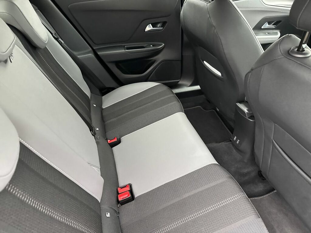 Vauxhall Mokka-e Griffin Green #21