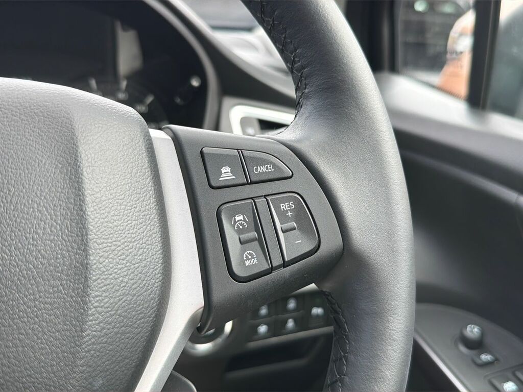 Suzuki S Cross 2025 75 Motion #21