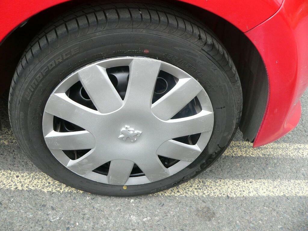 Peugeot 107 Red #17