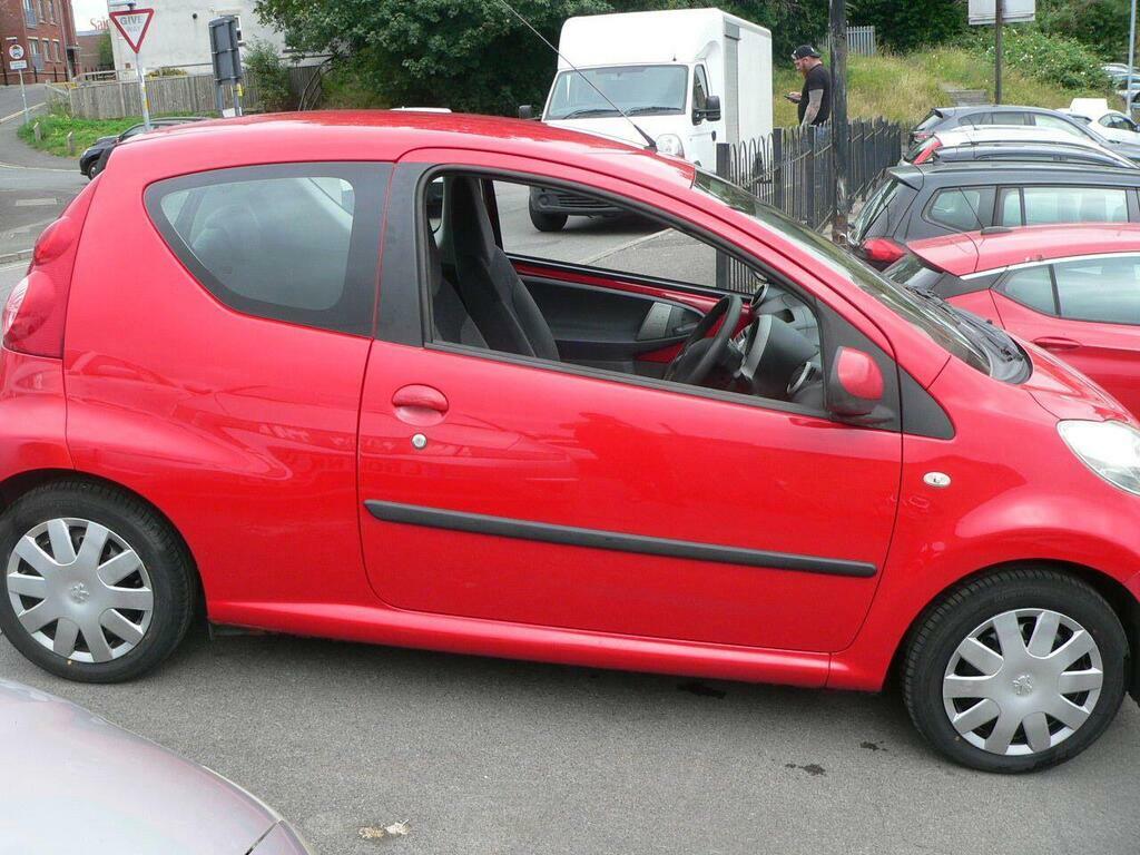 Peugeot 107 1.0 12V Urban Euro 4 Red #6