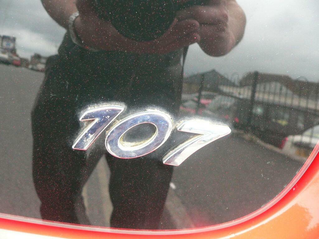Peugeot 107 Red #28