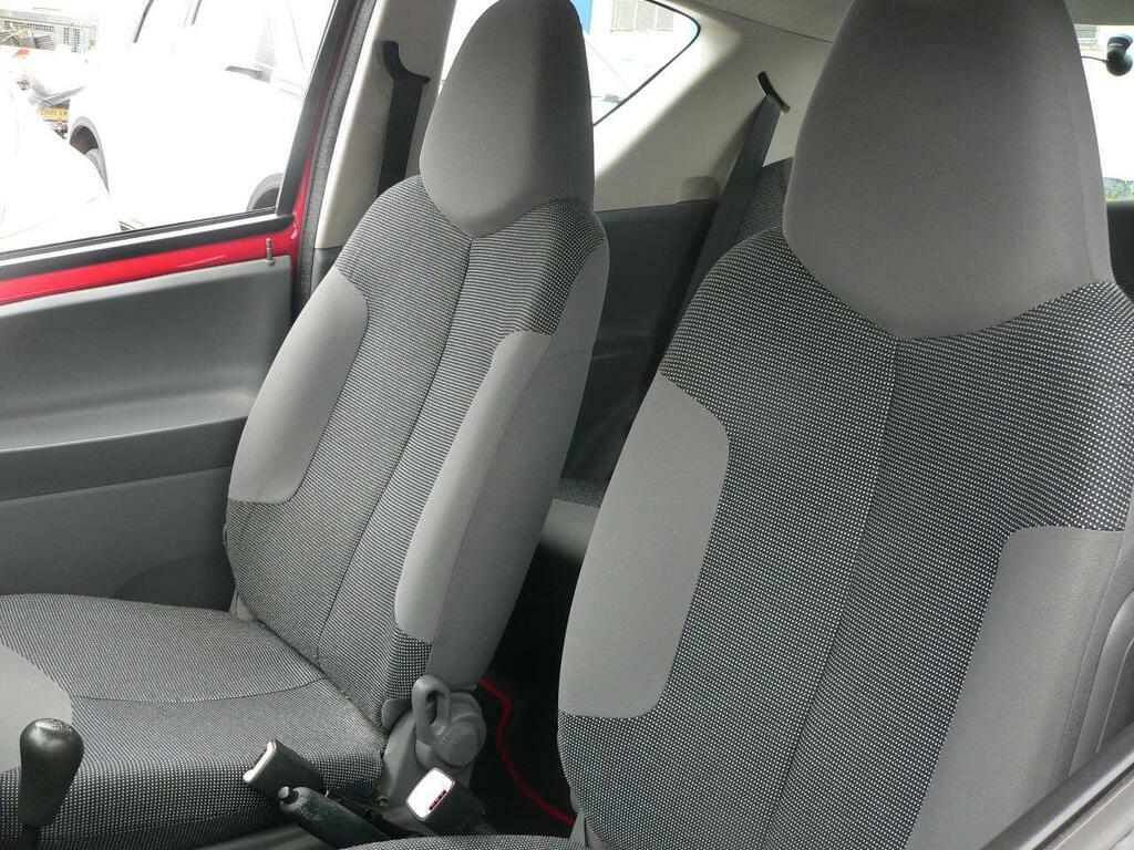 Peugeot 107 Red #24