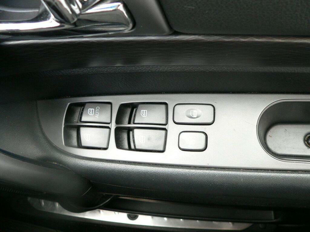 SsangYong Turismo D Se Silver #16