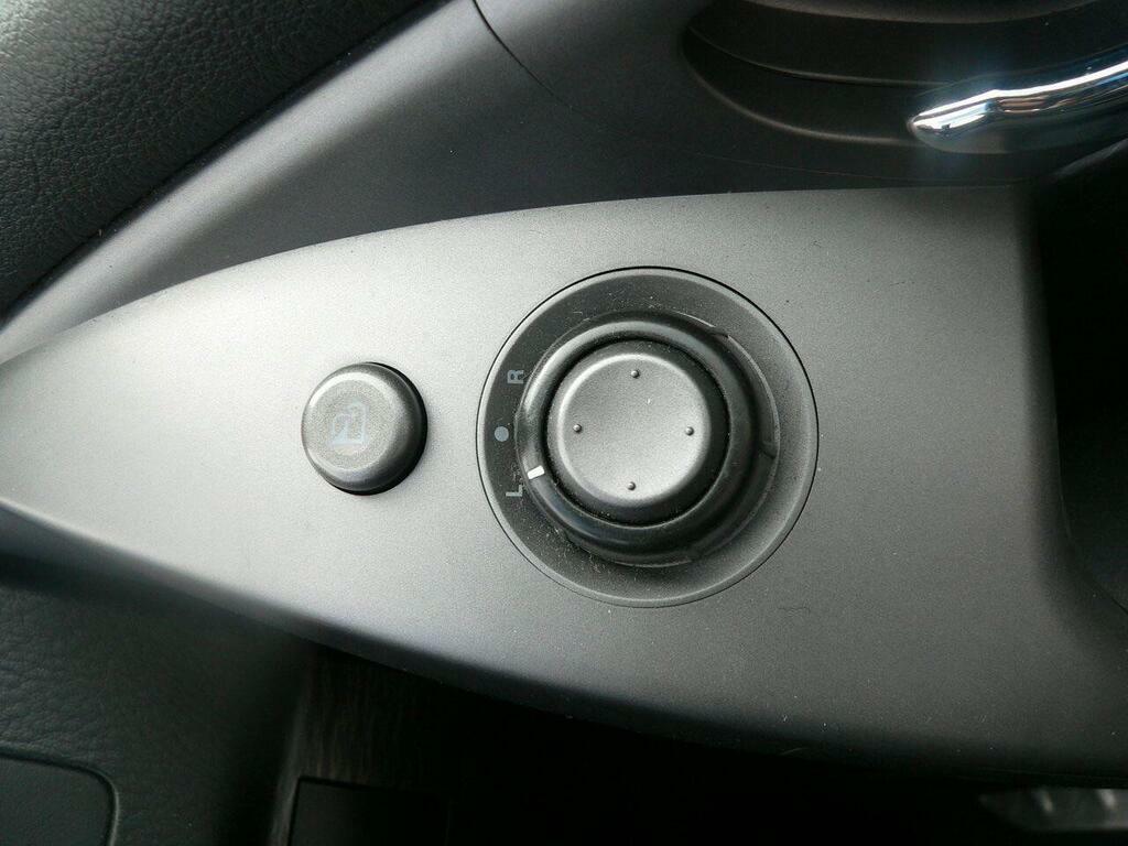 SsangYong Turismo D Se Silver #15