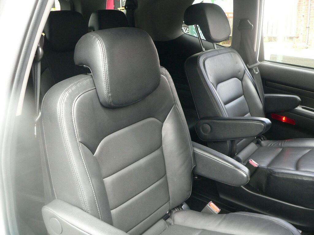 SsangYong Turismo D Se Silver #10