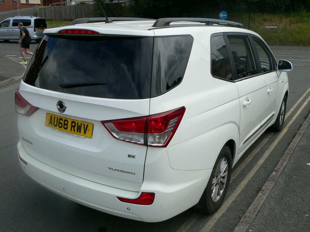 SsangYong Turismo D Se Silver #7