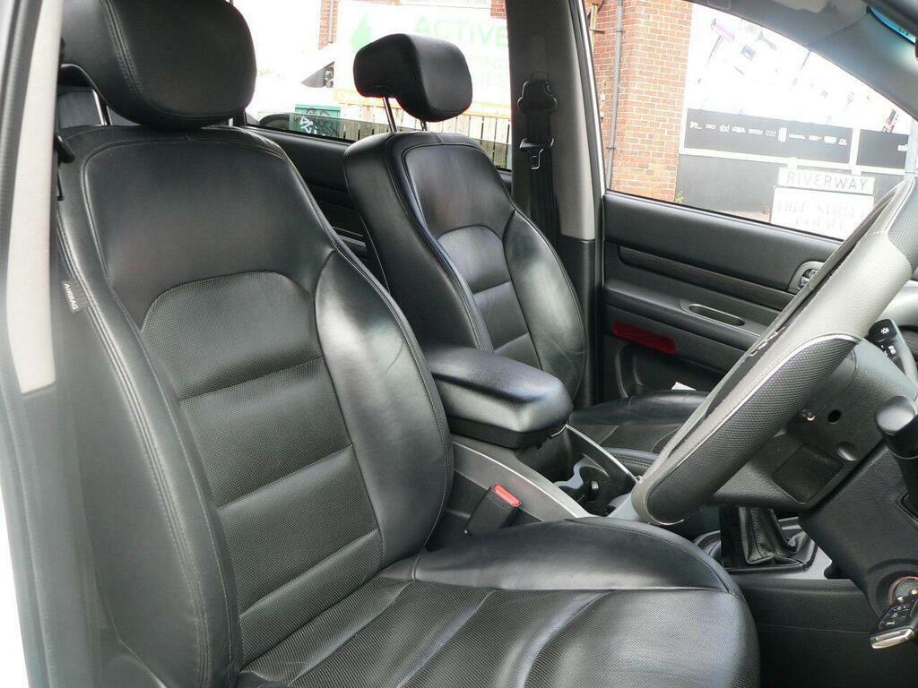 SsangYong Turismo D Se Silver #9