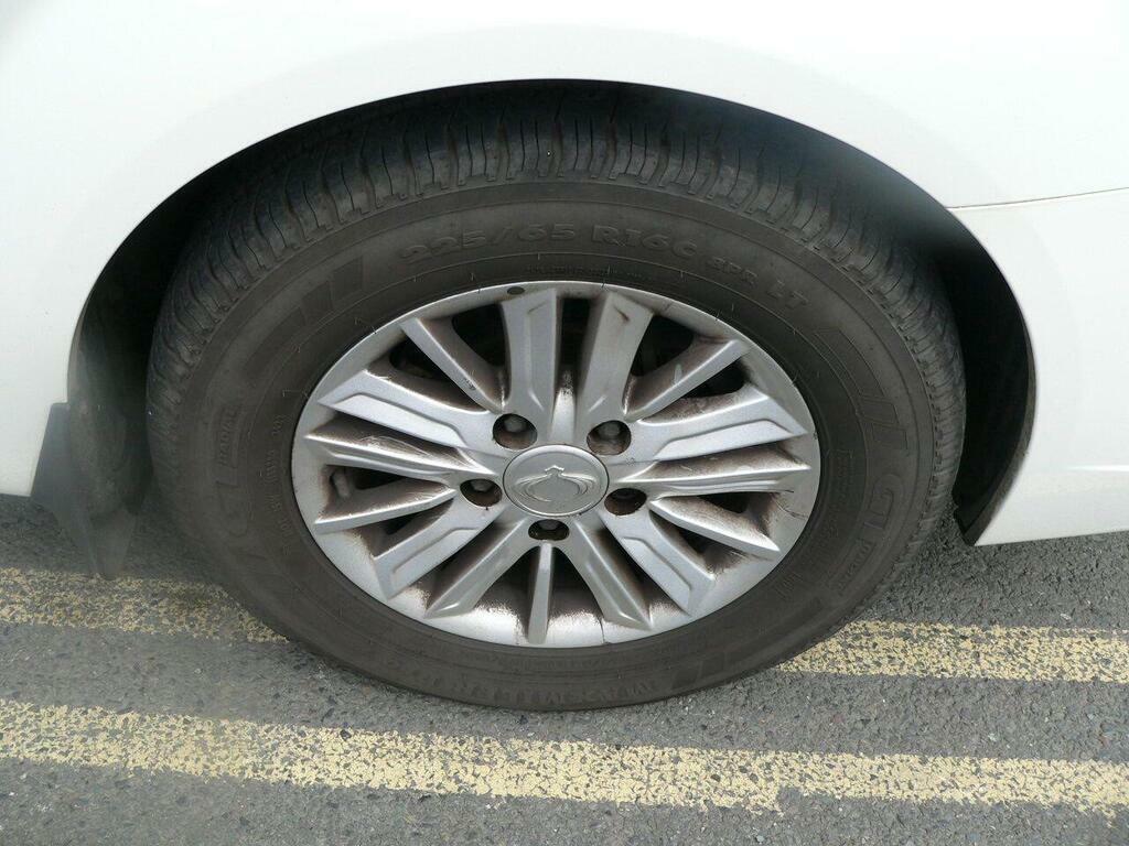 SsangYong Turismo D Se Silver #24