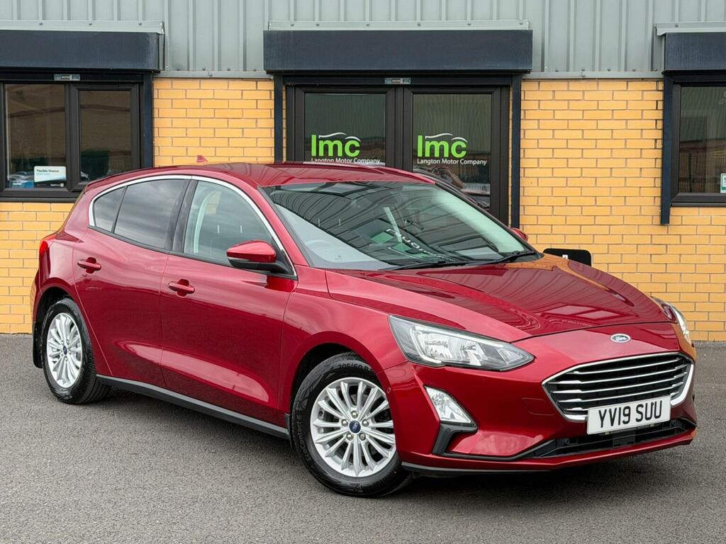 Ford Focus Hatchback 1.0T Ecoboost Titanium Euro 6 Ss YV19SUU Red #6