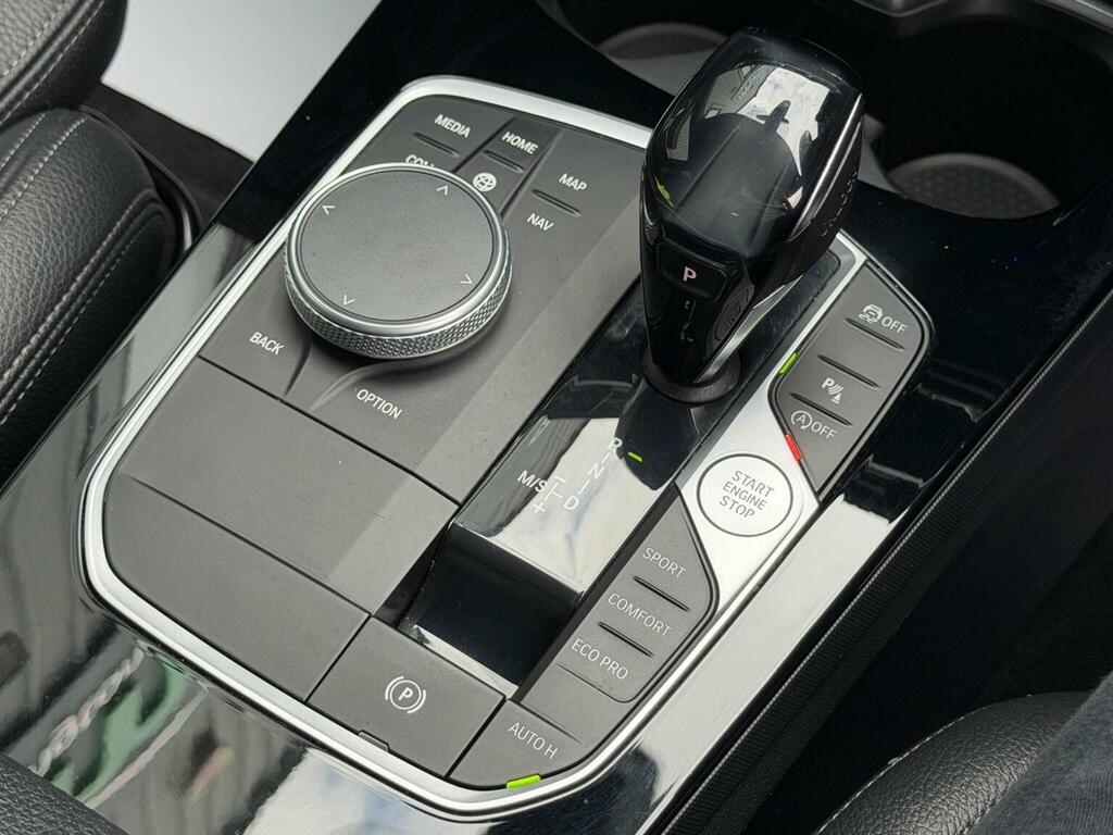 BMW 1 Series 1.5 118I Sport Lcp Hatchback E White #55