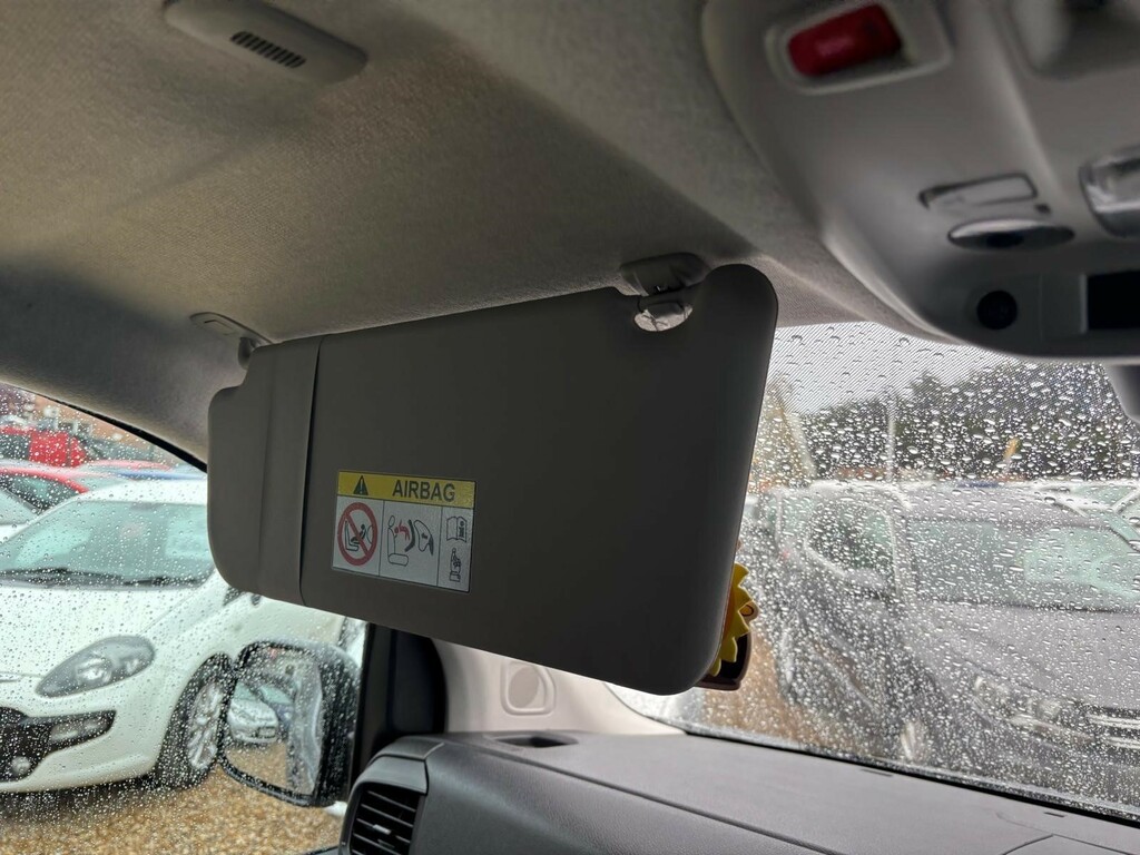 Vauxhall Vivaro Vivaro F2700 Dynamic Ss White #27