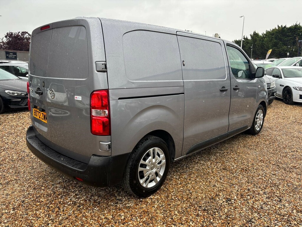 Vauxhall Vivaro Vivaro F2700 Dynamic Ss White #48