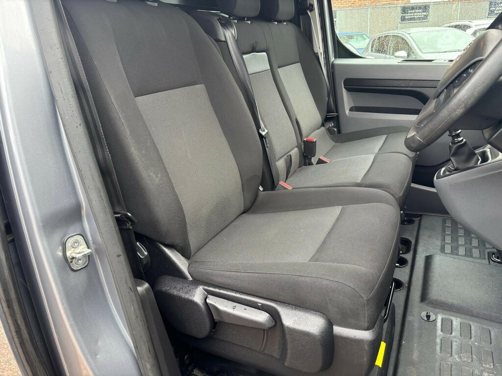 Vauxhall Vivaro Vivaro F2700 Dynamic Ss White #12