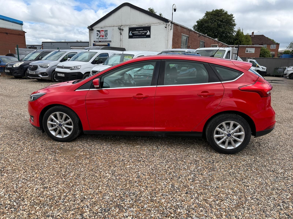 Ford Focus 1.0T Ecoboost Titanium Euro 6 Ss AV64XVO  #4