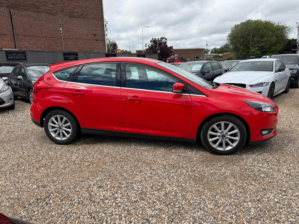Ford Focus 1.0T Ecoboost Titanium Euro 6 Ss AV64XVO  #6