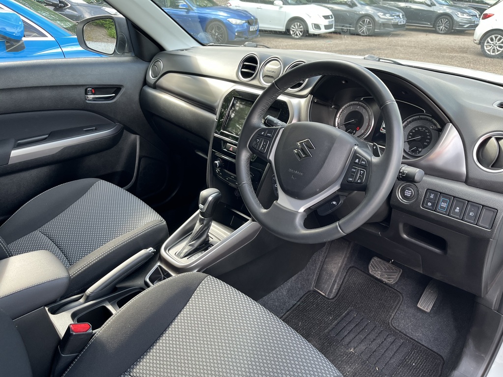 Suzuki Vitara 1.5 Hybrid Sz-t Ags SW72PPU White #3
