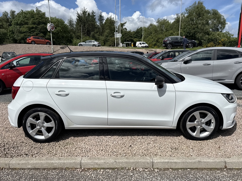 Audi A1 1.4 Tfsi Sport Nav LY18UPW White #3