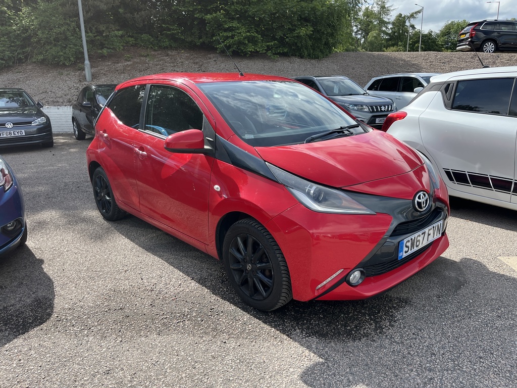 Toyota Aygo 1.0 Vvt-i X-style Red