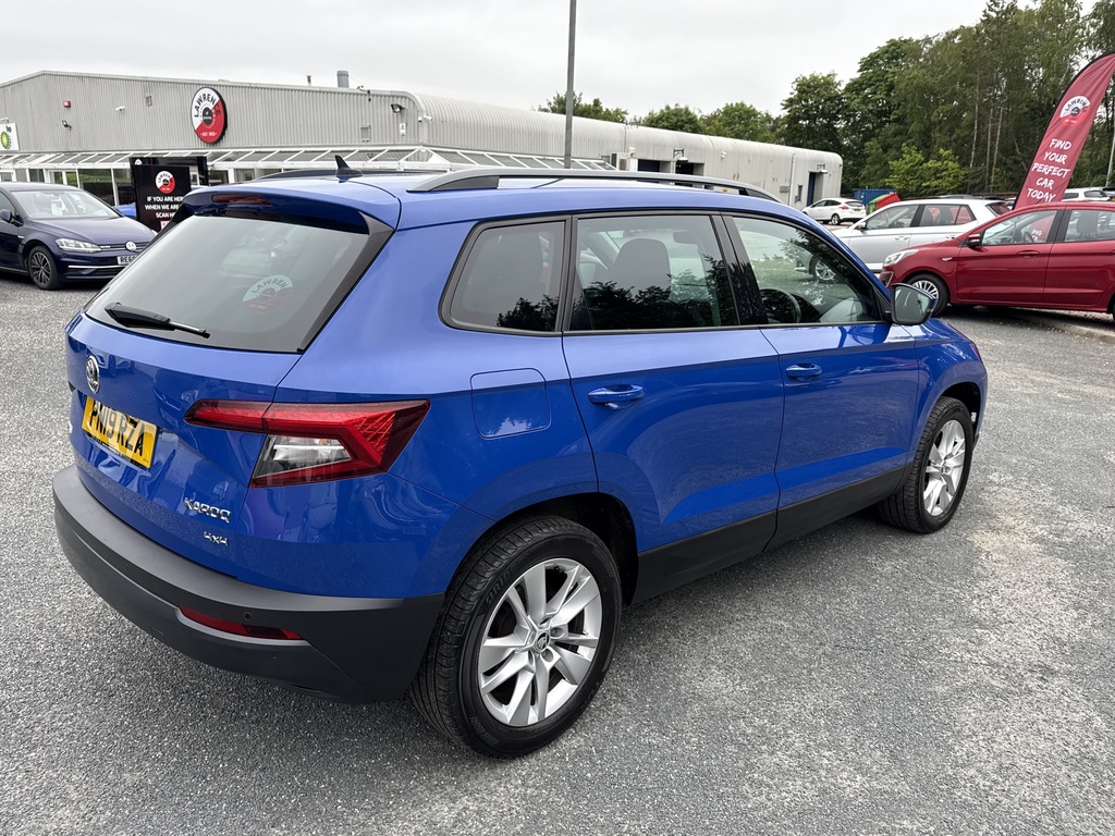 Skoda Karoq 2.0 Tdi Se Technology PN19RZA Blue #4