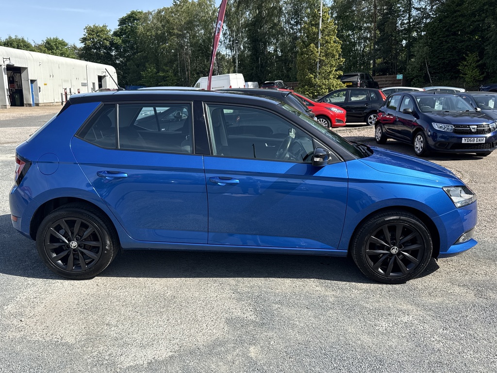 Skoda Fabia 1.0 Mpi Colour Edition Blue #2
