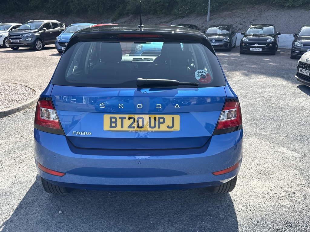 Skoda Fabia 1.0 Mpi Colour Edition Blue #4